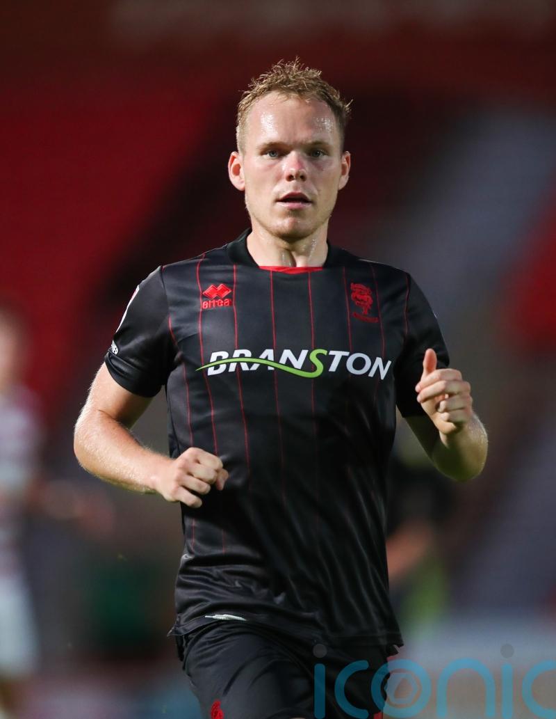 Anthony Scully stunner snatches Shrewsbury victory against struggling Newport