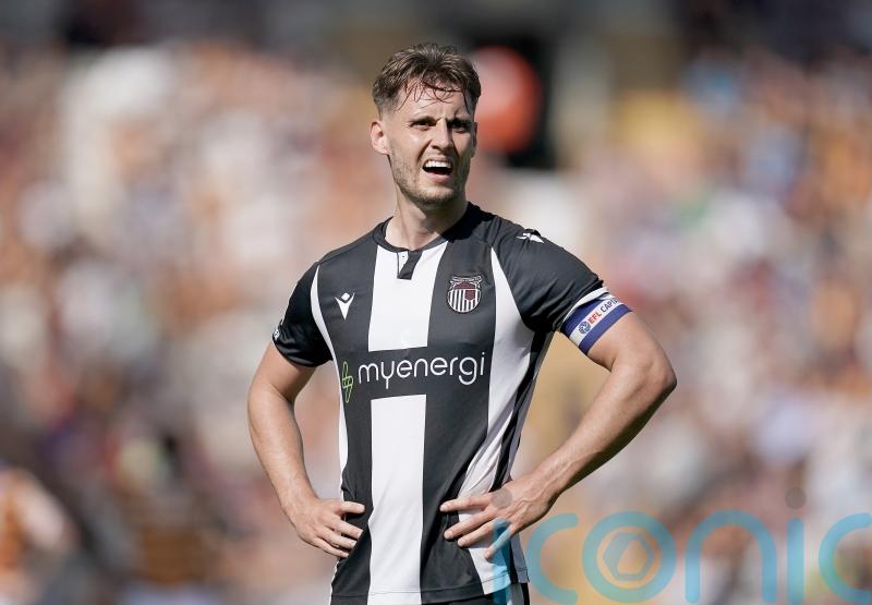 Grimsby climb back from two down to draw with Swindon