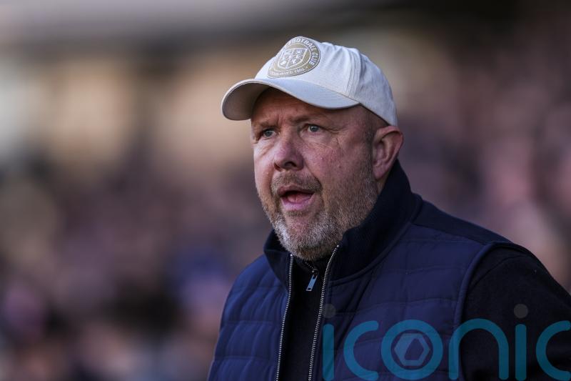 Andy Woodman calls for Bromley to keep winning run going