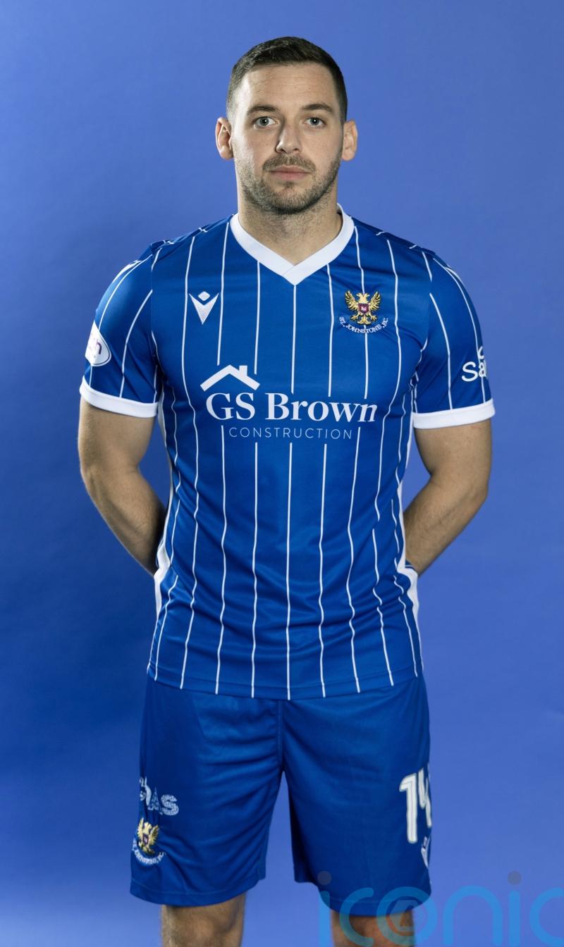 Dundee battle back to end run of four defeats with win over St Mirren