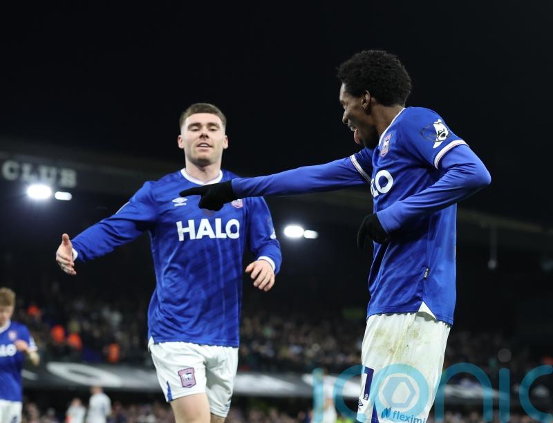 Ipswich brush aside Sheffield Wednesday to go third