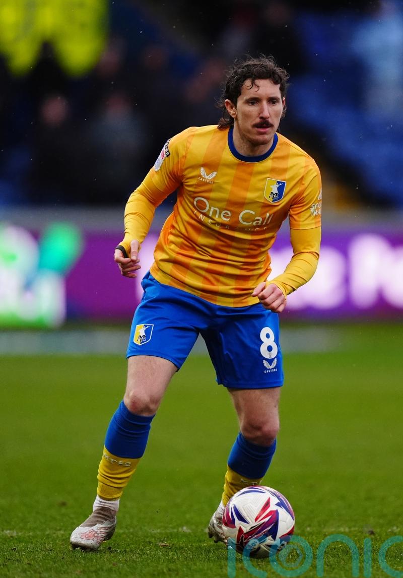 Aaron Lewis nets late winner as Mansfield edge comeback victory at Barnsley