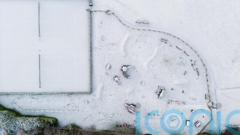 Snow and ice expected to bring travel disruption ahead of amber weather warning