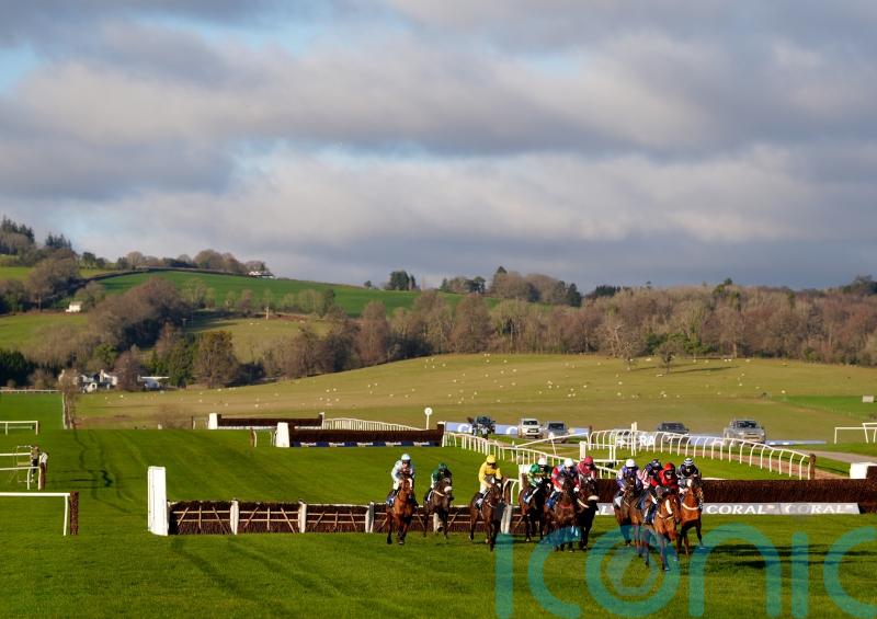 Chepstow and Musselburgh both lost to the weather as cold snap sets in