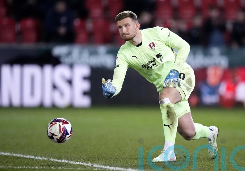 Dillon Phillips the hero as Hull beat Blackburn on penalties to advance in cup