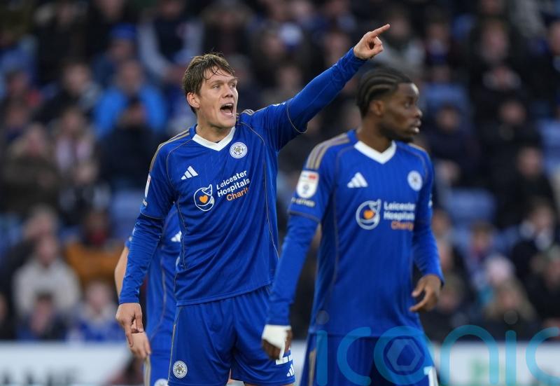 Wrexham pegged back as Jannik Vestergaard&rsquo;s late goal earns Leicester a point