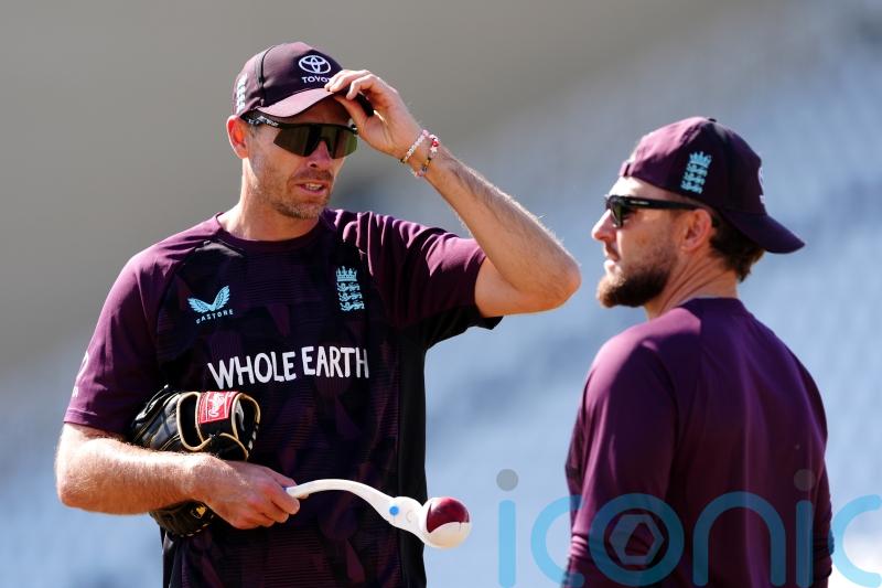 Brendon McCullum is unaffected by England pressure &ndash; Tim Southee