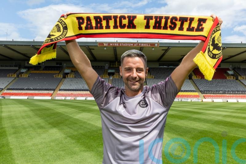 Partick Thistle close gap on Championship leaders St Johnstone to five points