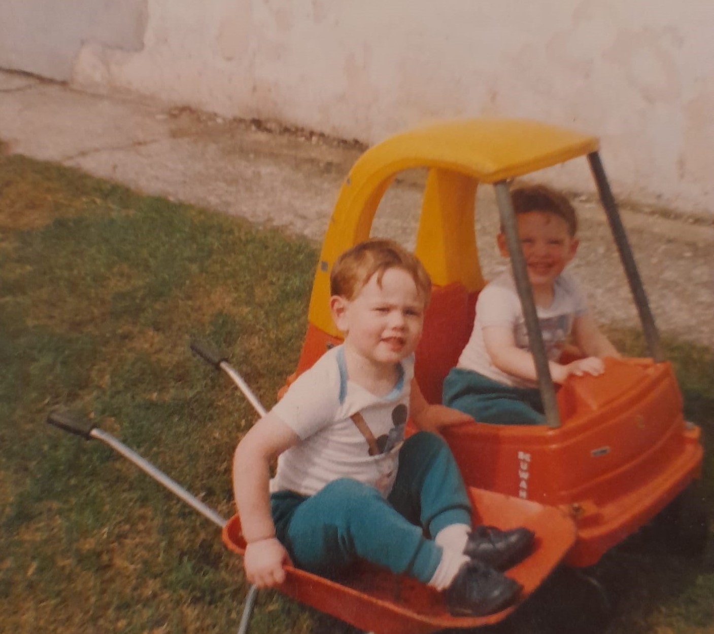 The brothers as children 