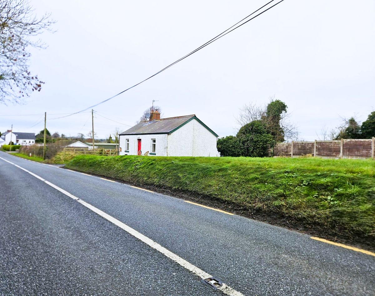 PICTURES Charming Louth cottage with RTE Cheap Irish Homes potential