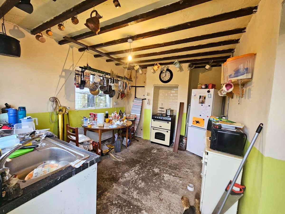 PICTURES Charming Louth cottage with RTE Cheap Irish Homes potential