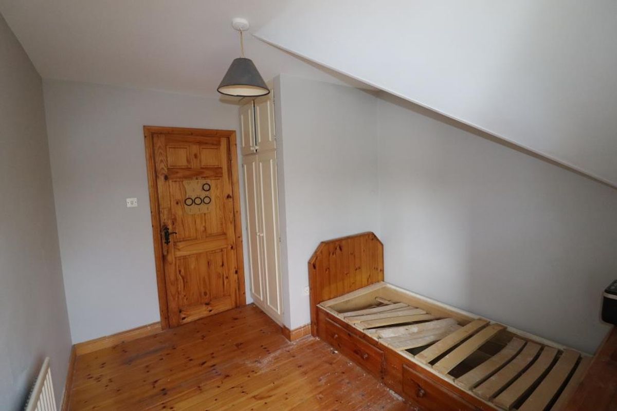 PICTURES Inside the 5bed Limerick home offering surprises beyond a low price tag Page 13 of