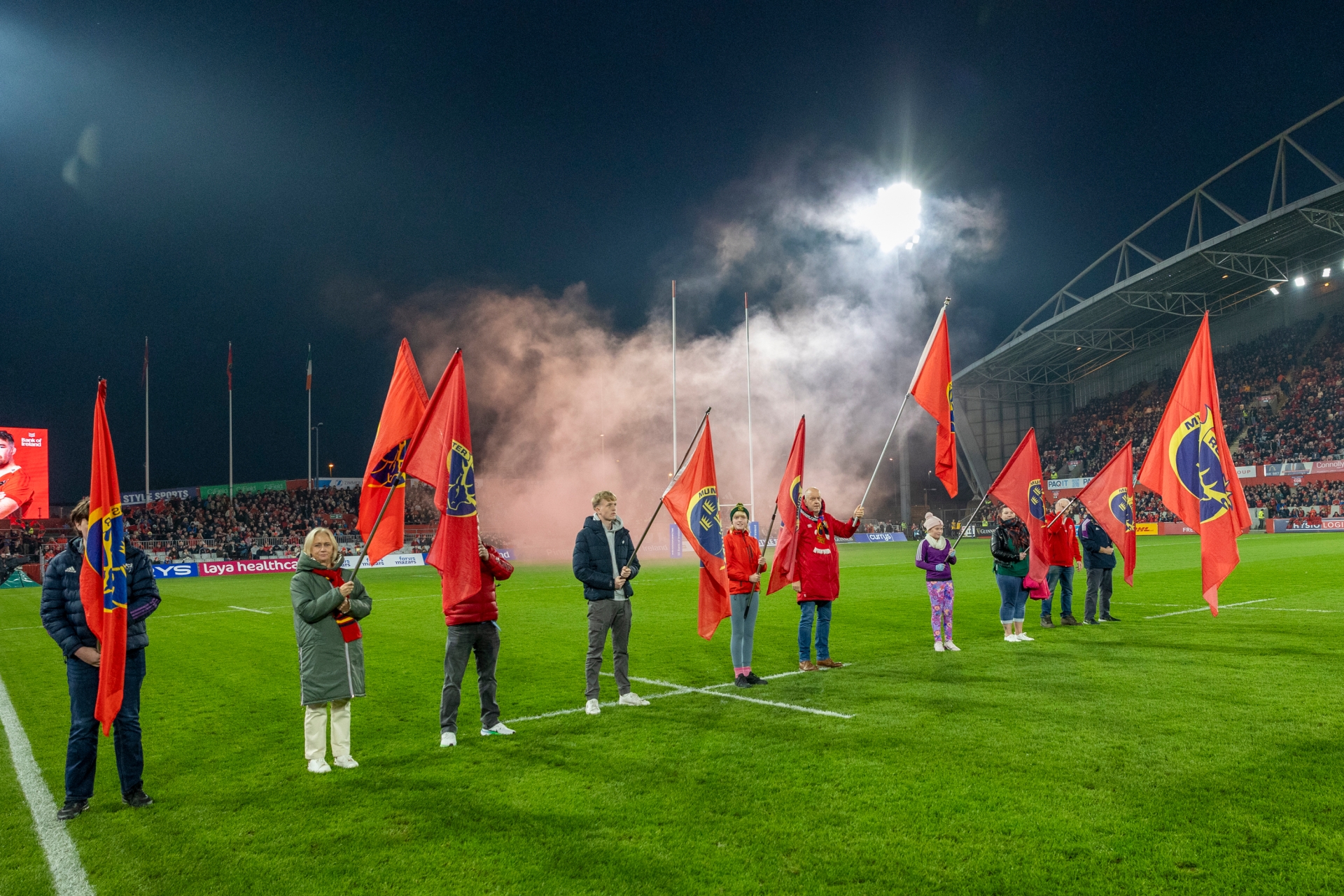 PICTURES Munster spectators enjoy incredible atmosphere at soldout