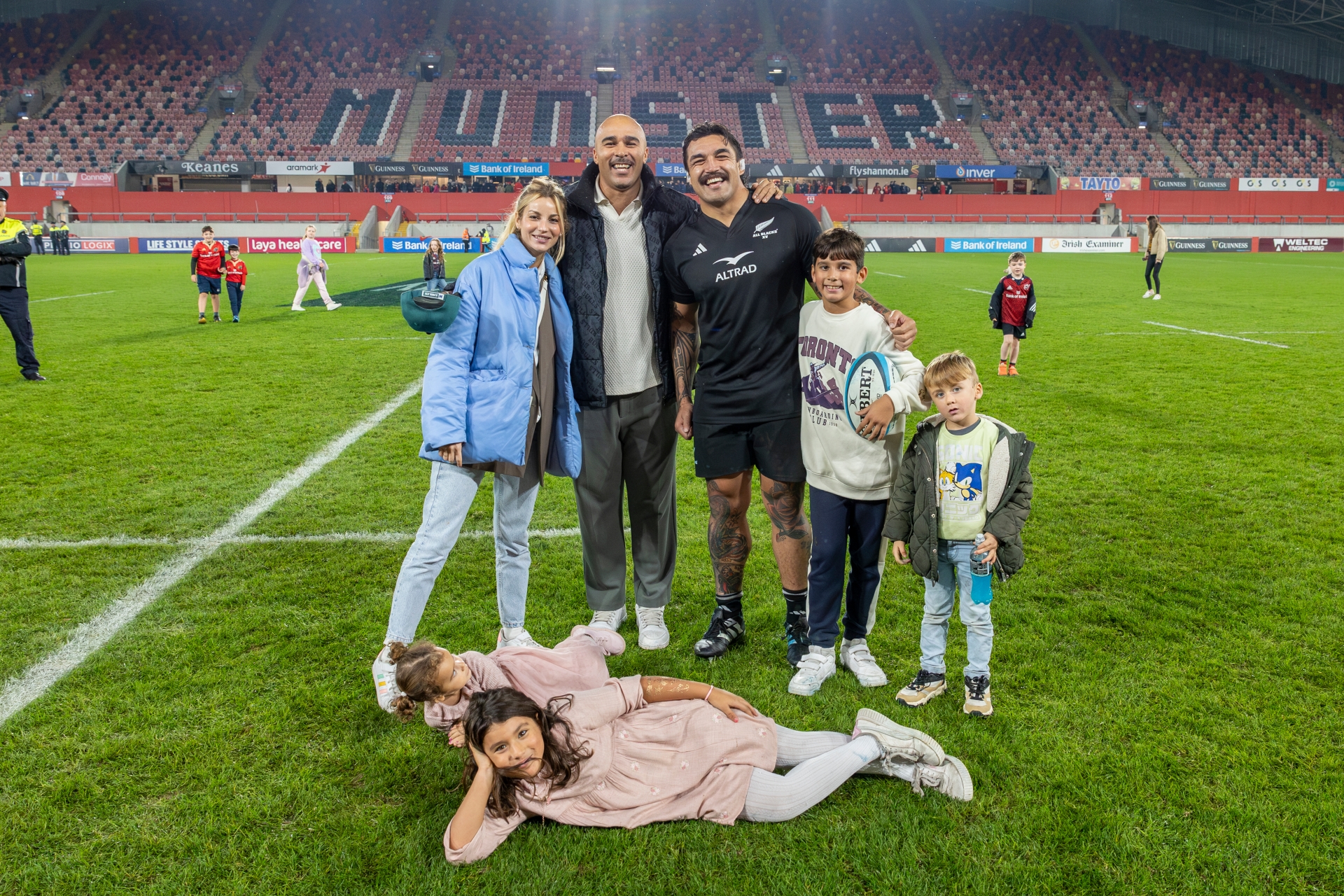 PICTURES Munster spectators enjoy incredible atmosphere at soldout